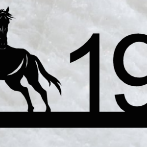 Lovas házszámtábla